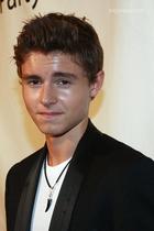 Callan McAuliffe : callan-mcauliffe-1340857443.jpg