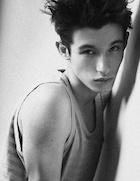 Callum Turner : callum-turner-1486229864.jpg