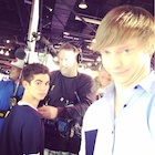 Calum Worthy : TI4U1439677201.jpg