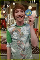 Calum Worthy : calum-worthy-1373824232.jpg