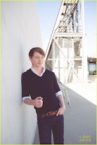 Calum Worthy : calum-worthy-1446996712.jpg