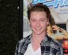 Calum Worthy : calum-worthy-1450283761.jpg