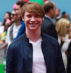 Calum Worthy : calum-worthy-1463384161.jpg