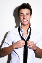 Cameron Dallas : cameron-dallas-1416672593.jpg