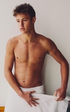 Cameron Dallas : cameron-dallas-1418855357.jpg