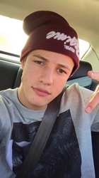 Cameron Dallas : cameron-dallas-1422263701.jpg