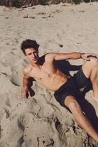 Cameron Dallas : cameron-dallas-1426073402.jpg