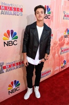 Cameron Dallas : cameron-dallas-1429127102.jpg