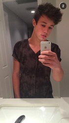 Cameron Dallas : cameron-dallas-1429230601.jpg