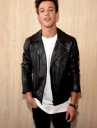 Cameron Dallas : cameron-dallas-1431798301.jpg