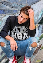 Cameron Dallas : cameron-dallas-1436748481.jpg