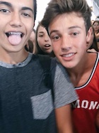 Cameron Dallas : cameron-dallas-1439400001.jpg