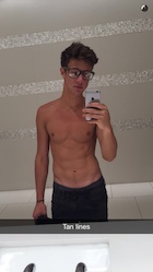 Cameron Dallas : cameron-dallas-1442933192.jpg