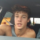 Cameron Dallas : cameron-dallas-1445047201.jpg