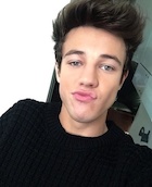 Cameron Dallas : cameron-dallas-1446948721.jpg