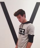 Cameron Dallas : cameron-dallas-1448082721.jpg