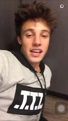 Cameron Dallas : cameron-dallas-1448151481.jpg