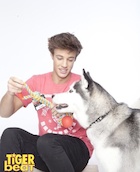 Cameron Dallas : cameron-dallas-1450899361.jpg