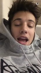 Cameron Dallas : cameron-dallas-1450903681.jpg