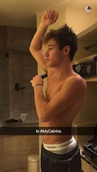 Cameron Dallas : cameron-dallas-1453066921.jpg