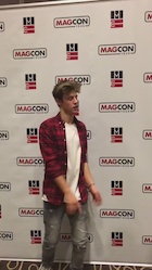 Cameron Dallas : cameron-dallas-1455463441.jpg