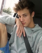 Cameron Dallas : cameron-dallas-1460026441.jpg