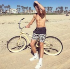 Cameron Dallas : cameron-dallas-1460516401.jpg