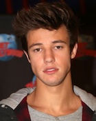 Cameron Dallas : cameron-dallas-1461625201.jpg