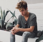 Cameron Dallas : cameron-dallas-1463216041.jpg