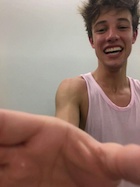 Cameron Dallas : cameron-dallas-1465371001.jpg