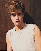 Cameron Dallas : cameron-dallas-1465438681.jpg