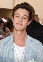 Cameron Dallas : cameron-dallas-1465532641.jpg