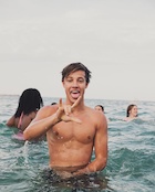 Cameron Dallas : cameron-dallas-1465620121.jpg