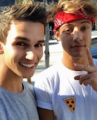 Cameron Dallas : cameron-dallas-1469074681.jpg