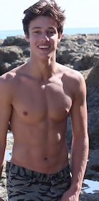 Cameron Dallas : cameron-dallas-1472054922.jpg