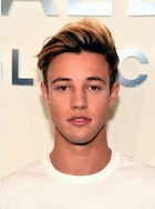 Cameron Dallas : cameron-dallas-1474077601.jpg