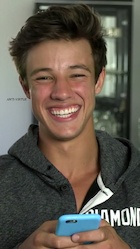 Cameron Dallas : cameron-dallas-1483720291.jpg