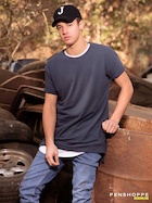 Cameron Dallas : cameron-dallas-1498022641.jpg