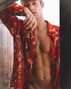 Cameron Dallas : cameron-dallas-1500093001.jpg