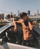 Cameron Dallas : cameron-dallas-1500178533.jpg