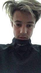 Cameron Dallas : cameron-dallas-1503880921.jpg