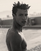 Cameron Dallas : cameron-dallas-1508375521.jpg