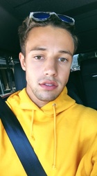 Cameron Dallas : cameron-dallas-1525208762.jpg