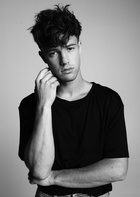 Cameron Dallas : cameron-dallas-1533600002.jpg