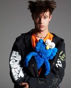 Cameron Dallas : cameron-dallas-1542609602.jpg