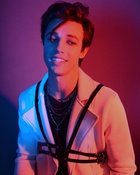 Cameron Dallas : cameron-dallas-1570907702.jpg