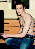 Cameron Monaghan : cameron-monaghan-1407344308.jpg