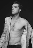 Cameron Monaghan : cameron-monaghan-1478451361.jpg