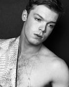 Cameron Monaghan : cameron-monaghan-1487000459.jpg