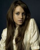 Carly Chaikin : carlychaikin_1255228285.jpg